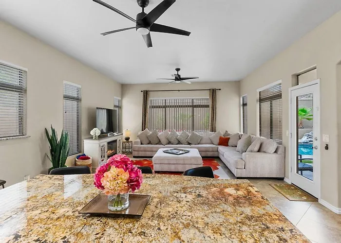 Zona Holiday home