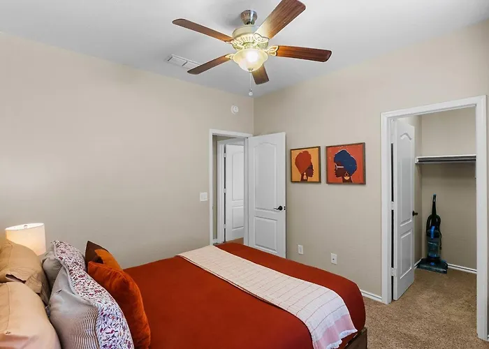 Zona Holiday home